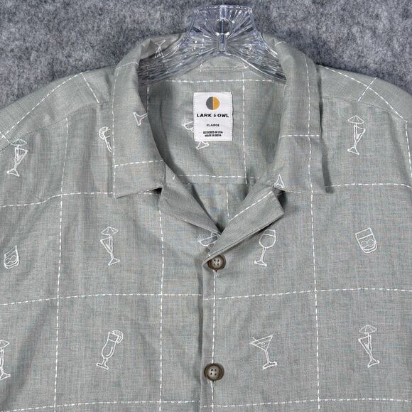 Lark & Owl Other - Lark & Owl Camp Shirt Mens XL Green Short Sleeve Drinks Motif Embroidered